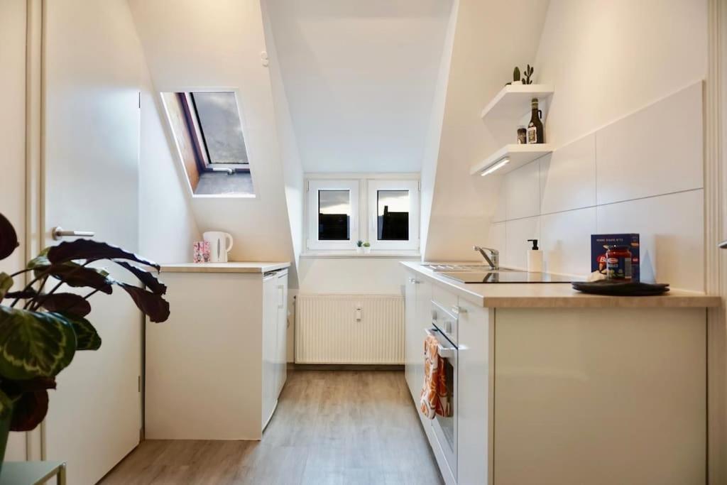 Neu I Moderne Zentrale I Netflix I 4 Gaeste Apartment Andernach